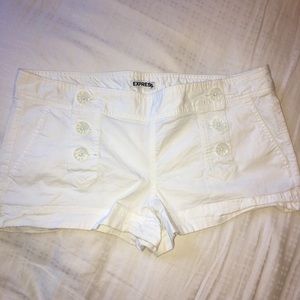 EXPRESS Shorts